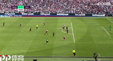 [德甲]穆西亚拉传射凯恩破门 拜仁5-0波鸿领跑积分榜