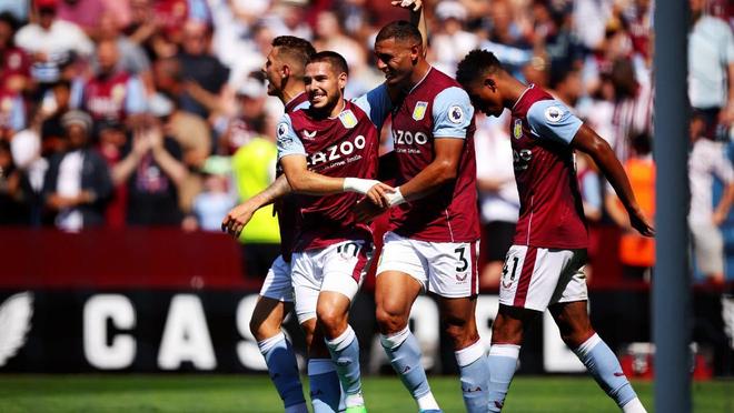 冰雪联动炸场！11.21“洛水听雪”服预约福利堆到溢屏